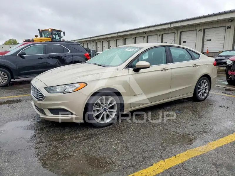 2017 Ford FUSION фото