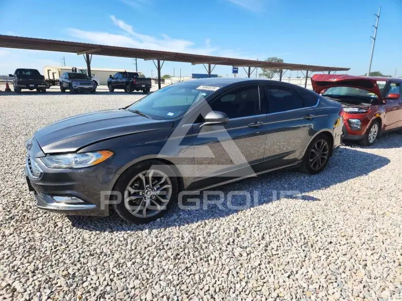 2017 Ford FUSION фото