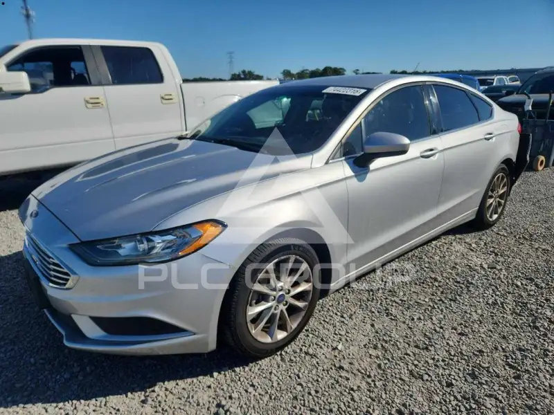 2017 Ford FUSION photo