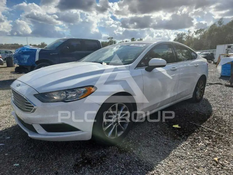 2017 Ford FUSION photo