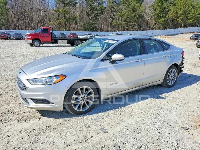 2017 Ford FUSION фото