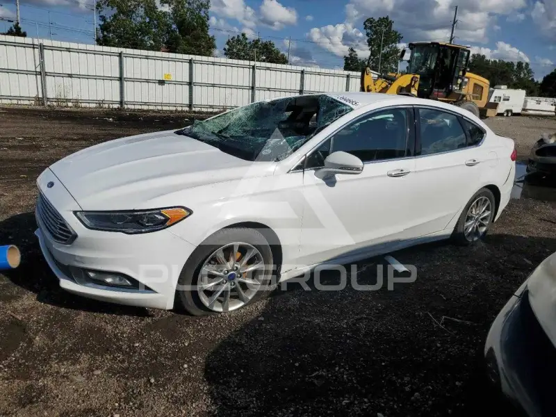 2017 Ford FUSION photo