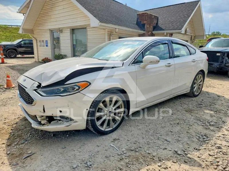 2017 Ford FUSION фото