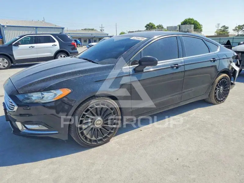2017 Ford FUSION фото