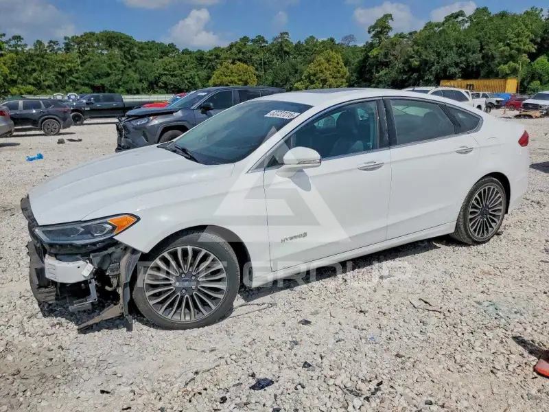 2017 Ford FUSION фото