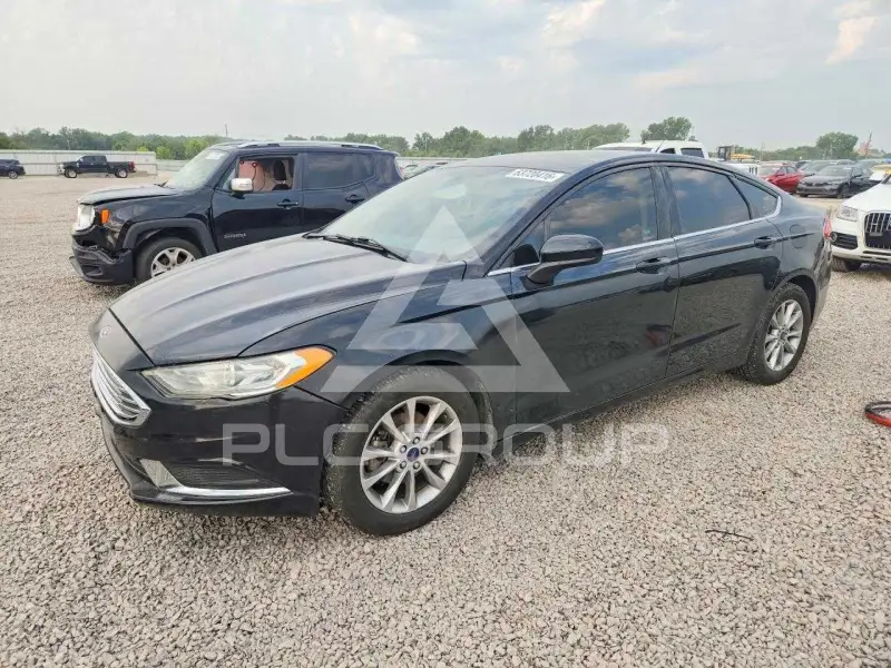 2017 Ford FUSION фото