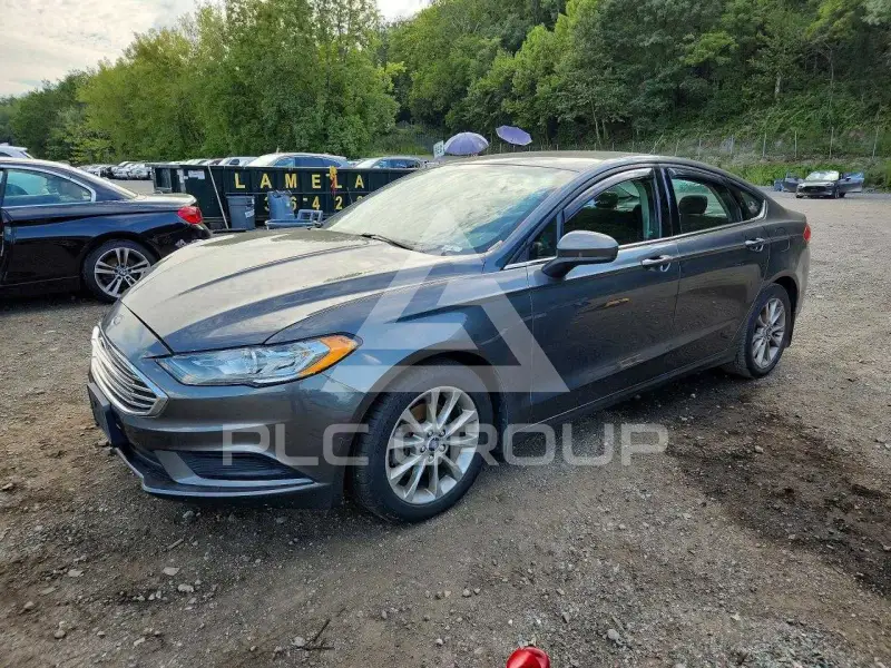 2017 Ford FUSION фото