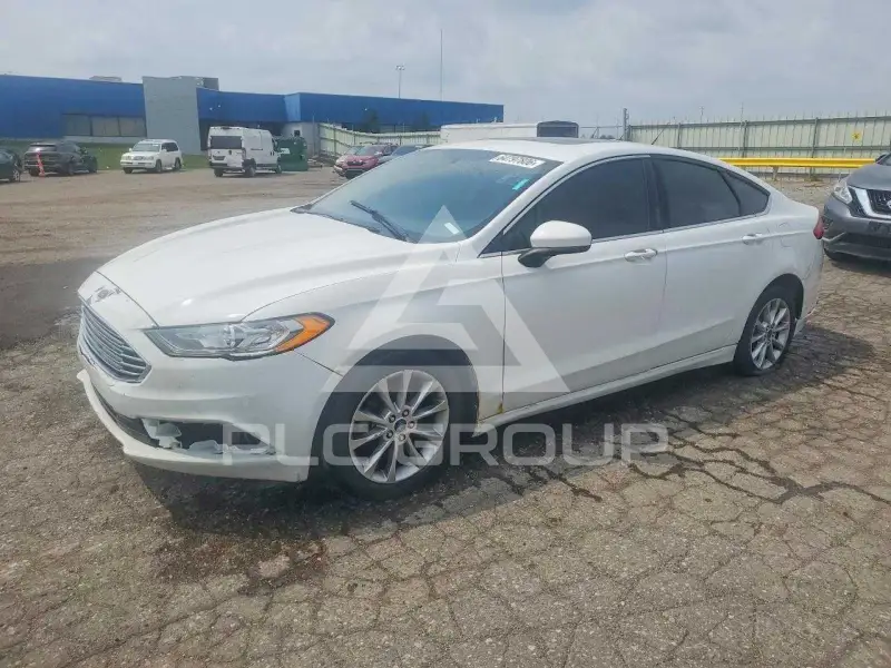 2017 Ford FUSION photo