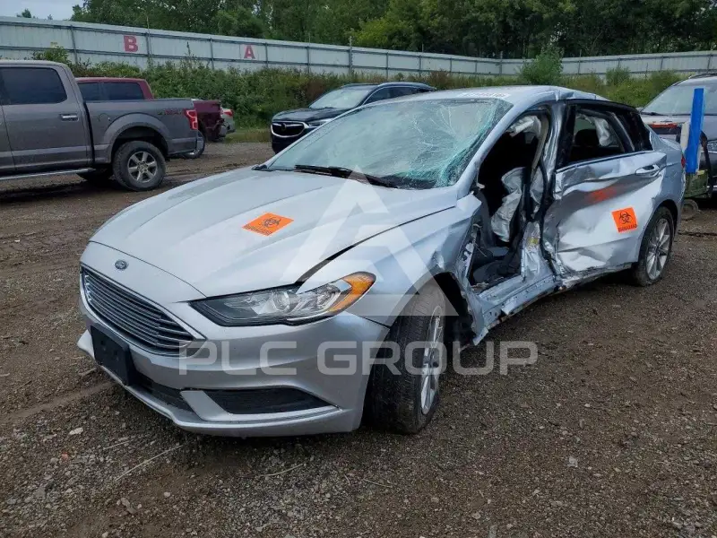 2017 Ford FUSION фото