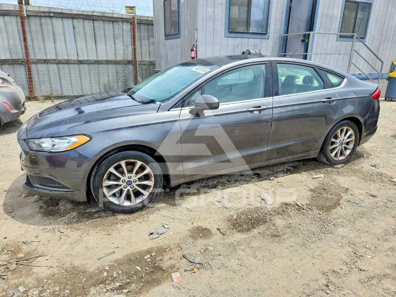 2017 Ford FUSION photo