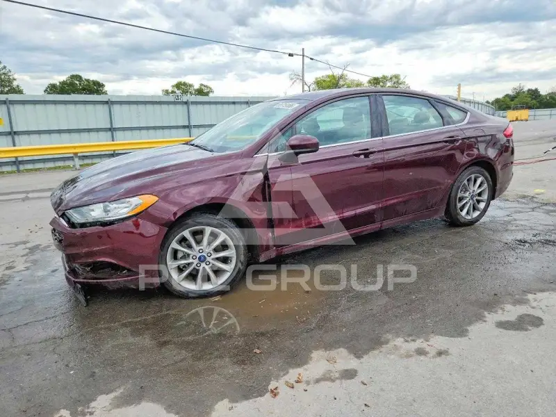 2017 Ford FUSION photo