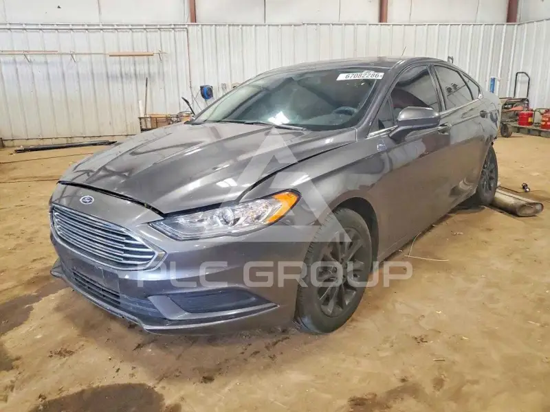 2017 Ford FUSION фото