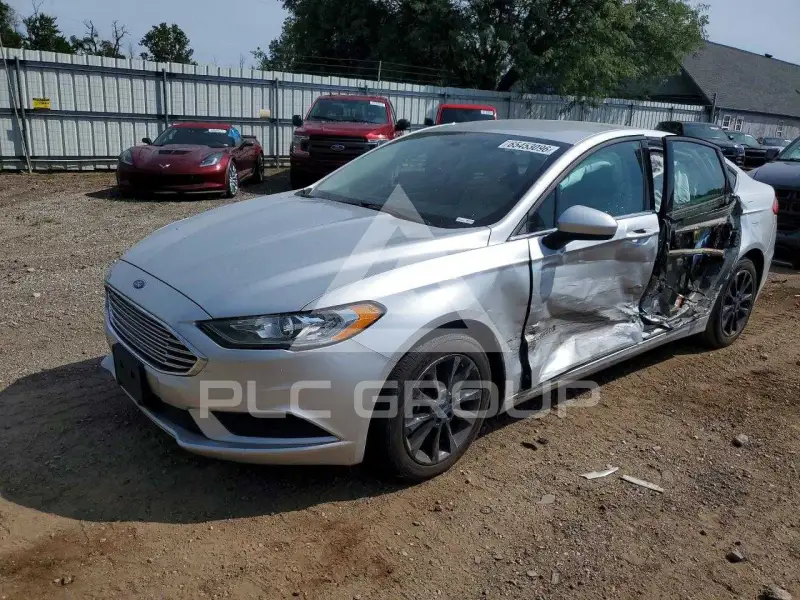 2017 Ford FUSION фото