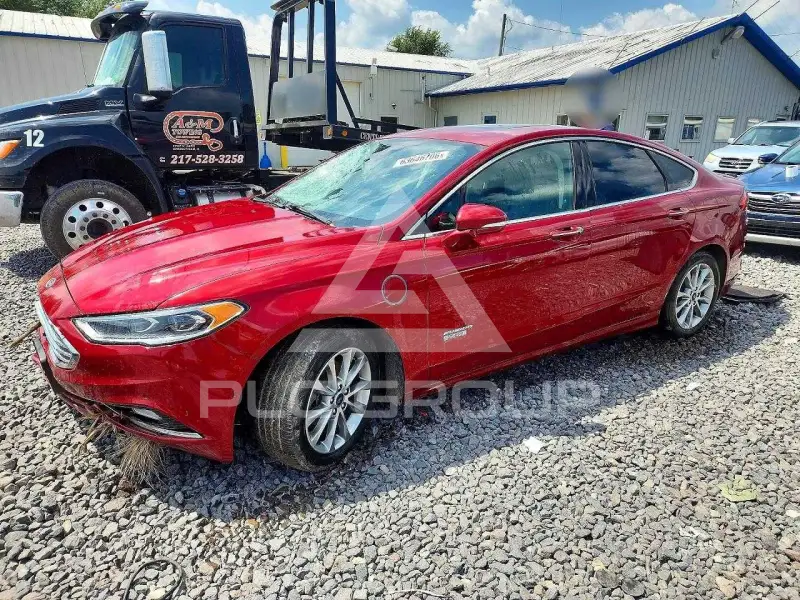 2017 Ford FUSION фото