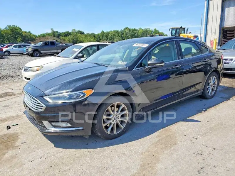 2017 Ford FUSION фото