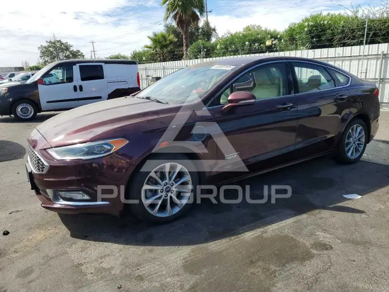 2017 Ford FUSION фото