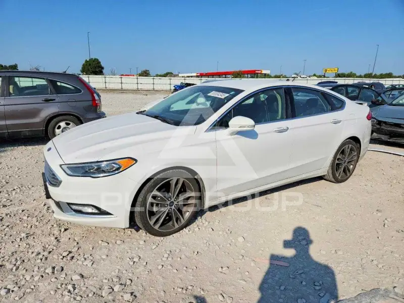 2017 Ford FUSION фото