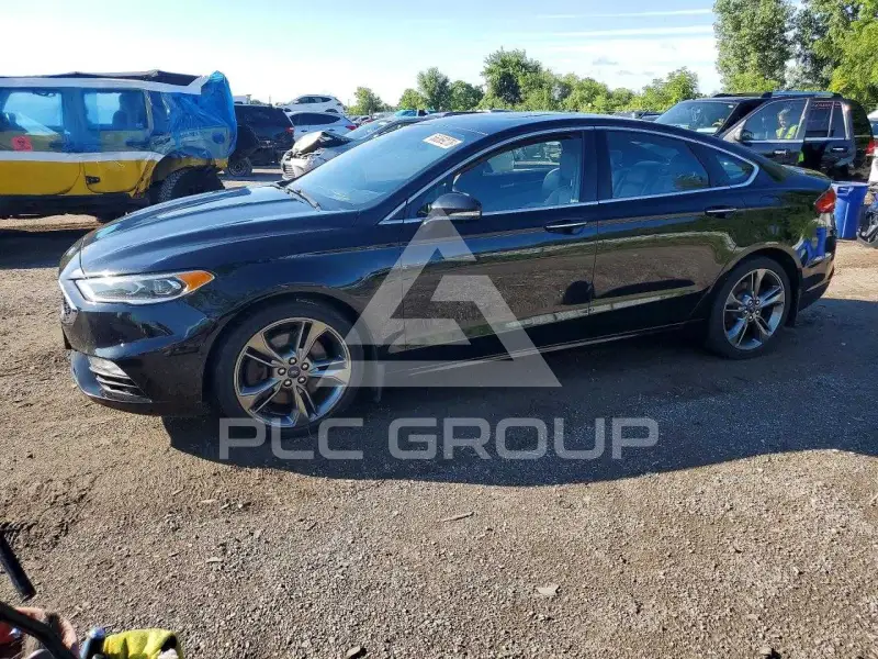 2017 Ford FUSION фото
