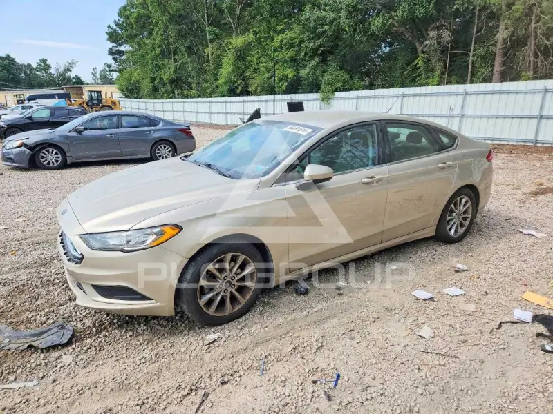 2017 Ford FUSION фото