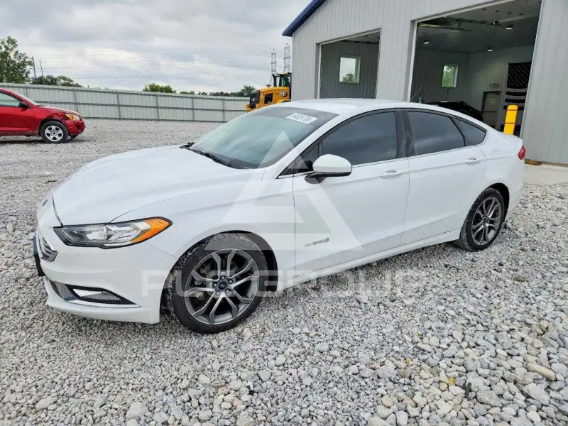 2017 Ford FUSION photo