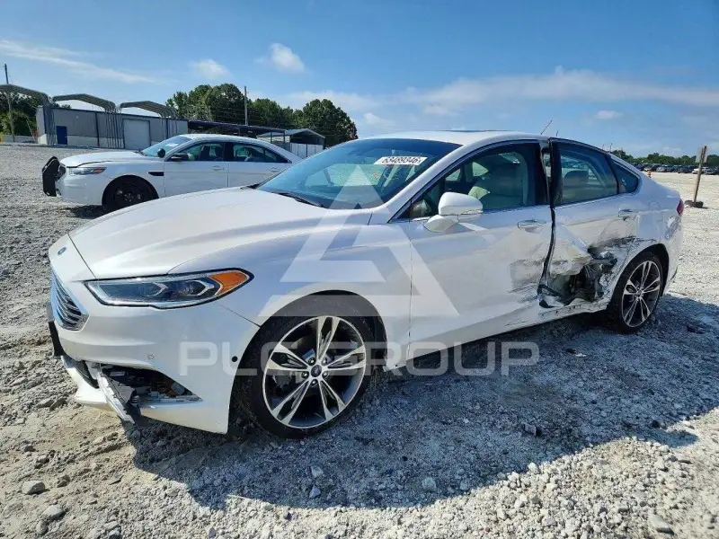 2017 Ford FUSION photo