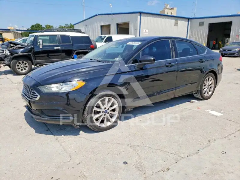 2017 Ford FUSION photo