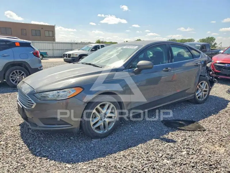 2017 Ford FUSION фото