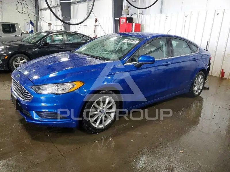 2017 Ford FUSION фото
