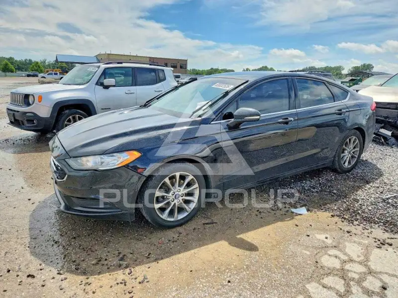 2017 Ford FUSION photo