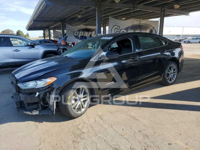 2017 Ford FUSION фото