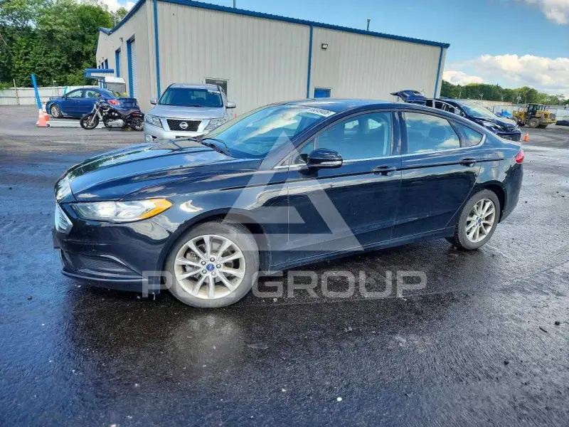 2017 Ford FUSION фото
