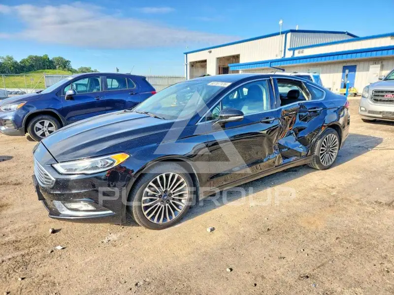 2017 Ford FUSION фото