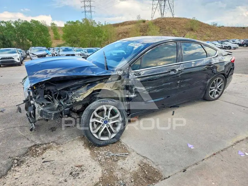2017 Ford FUSION фото