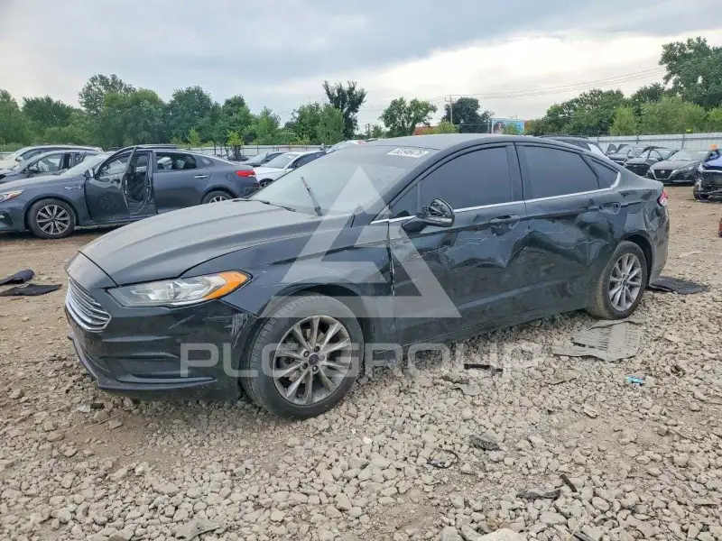 2017 Ford FUSION фото