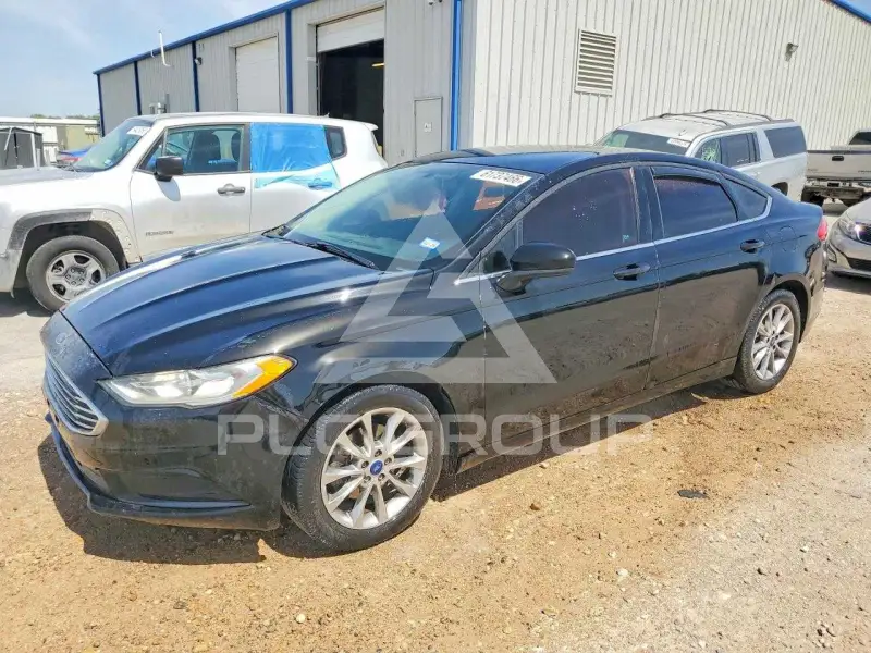 2017 Ford FUSION photo