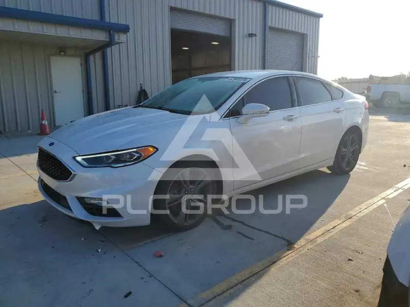 2017 Ford FUSION фото