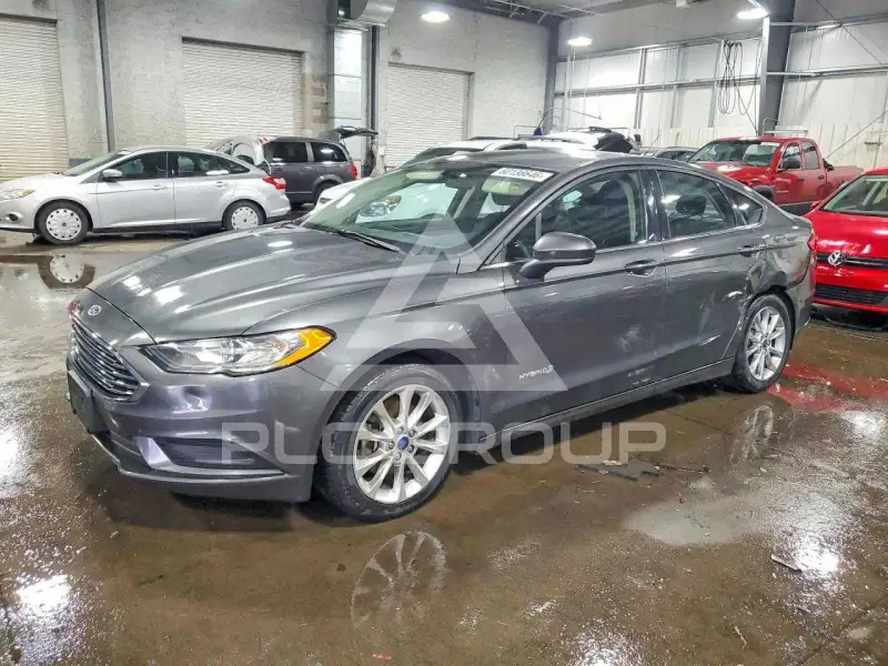 2017 Ford FUSION фото