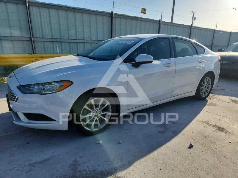 2017 Ford FUSION photo