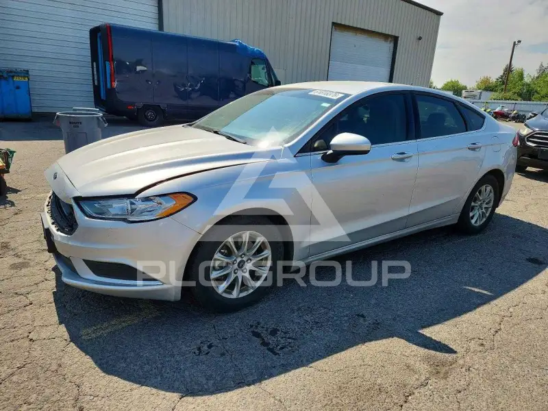 2017 Ford FUSION photo