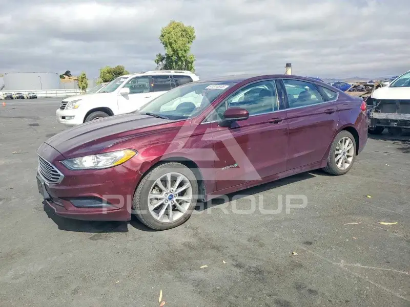2017 Ford FUSION фото