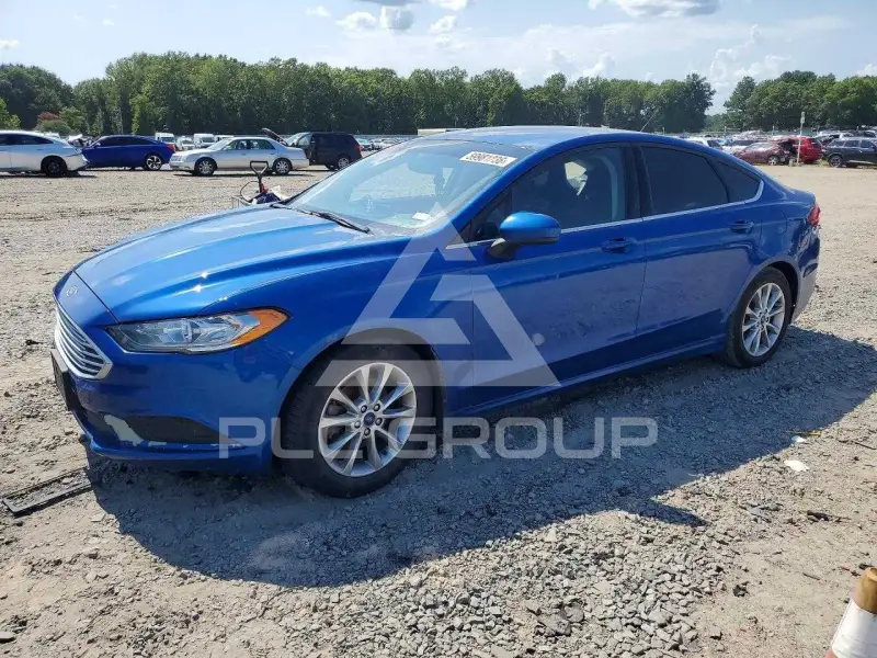 2017 Ford FUSION фото