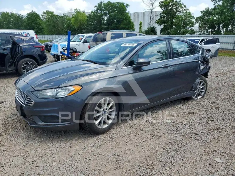 2017 Ford FUSION фото