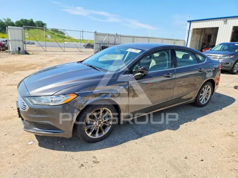 2017 Ford FUSION фото