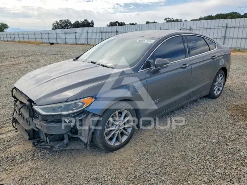 2017 Ford FUSION фото