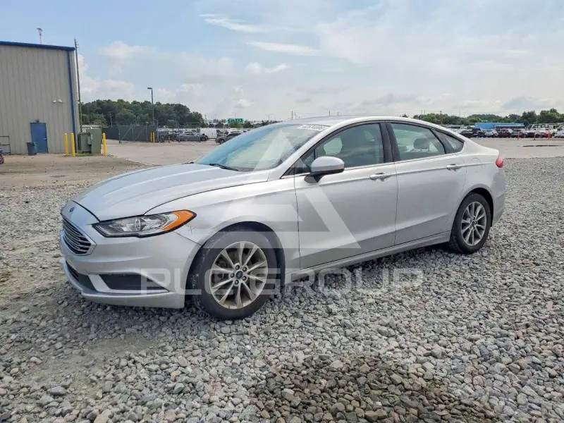 2017 Ford FUSION photo