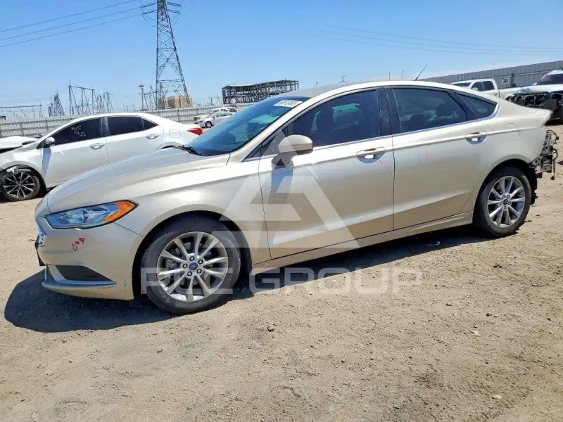 2017 Ford FUSION photo