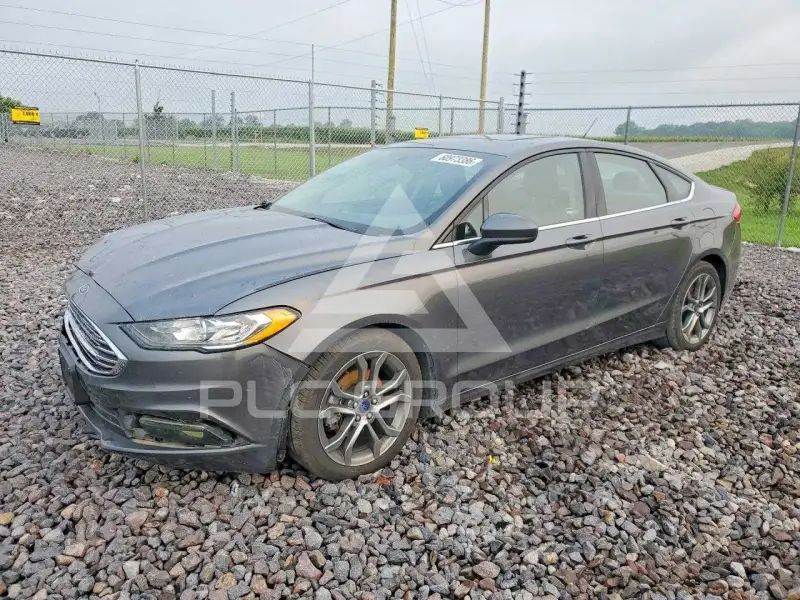 2017 Ford FUSION фото