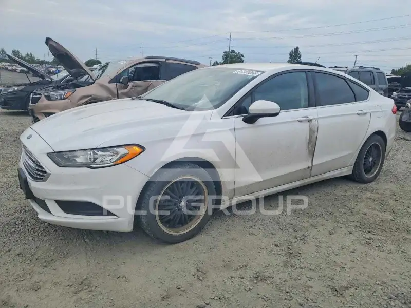 2017 Ford FUSION photo