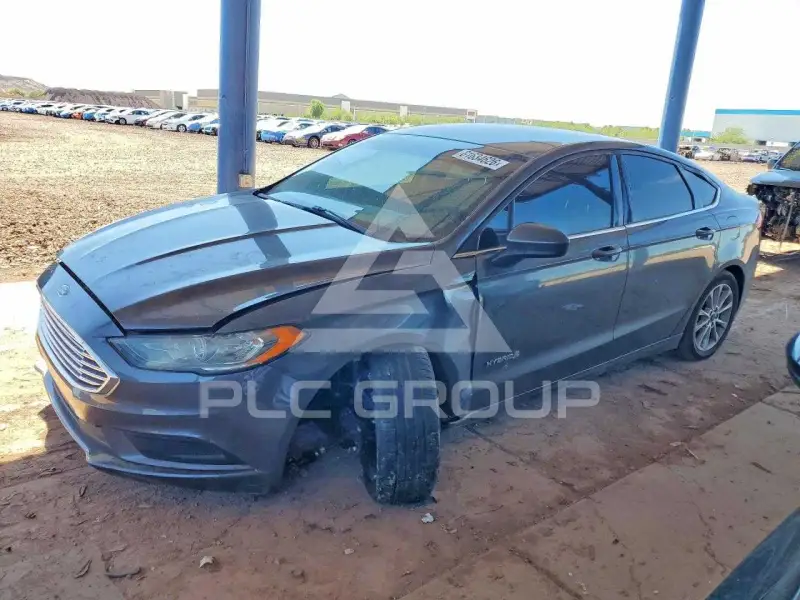 2017 Ford FUSION фото