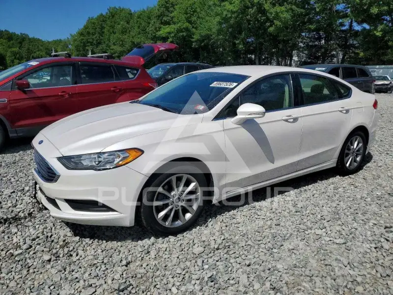 2017 Ford FUSION photo